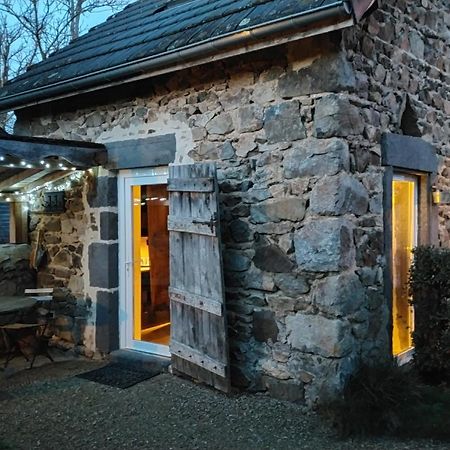 Suites De Campagne Les Eydieux, Petits Dejeuners Inclus Saint-Angel  エクステリア 写真