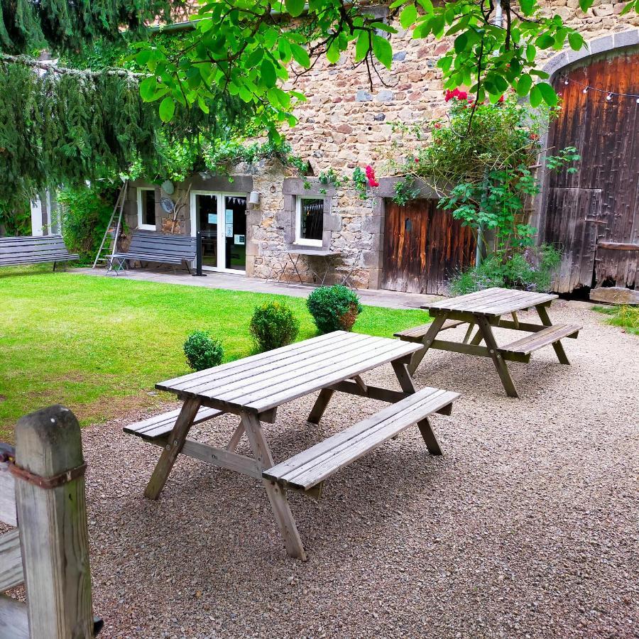 Suites De Campagne Les Eydieux, Petits Dejeuners Inclus Saint-Angel  エクステリア 写真