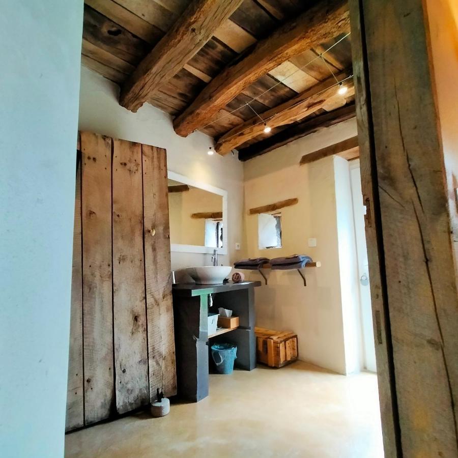 Suites De Campagne Les Eydieux, Petits Dejeuners Inclus Saint-Angel  エクステリア 写真