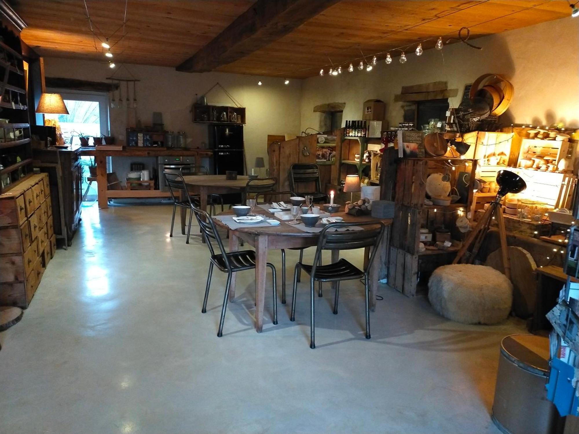 Suites De Campagne Les Eydieux, Petits Dejeuners Inclus Saint-Angel  エクステリア 写真